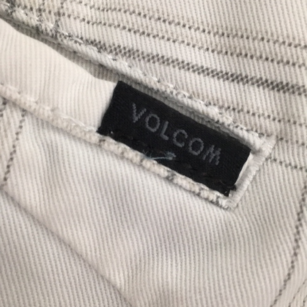 Men’s size 32 Volcom shorts.